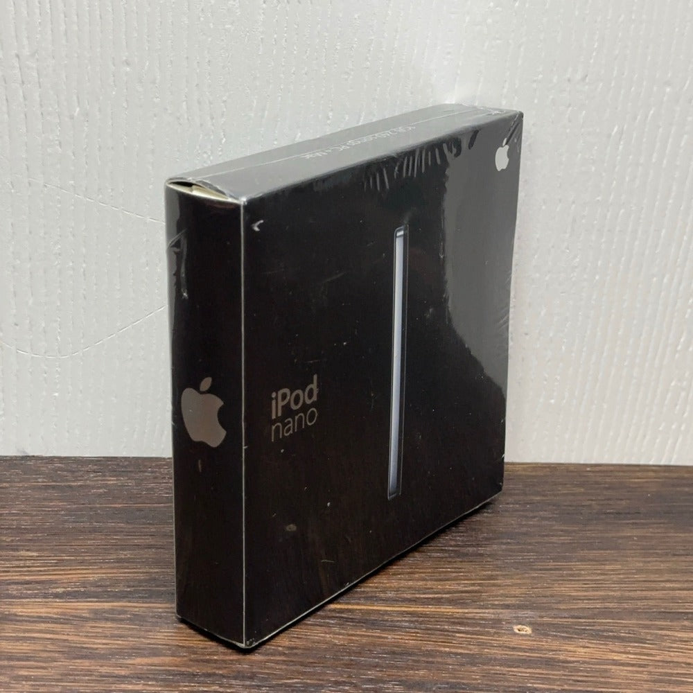 Apple iPod nano 1st Gen 1GB Black MA352LL/A Model A1137 Factory Sealed New — photo 4 of 10