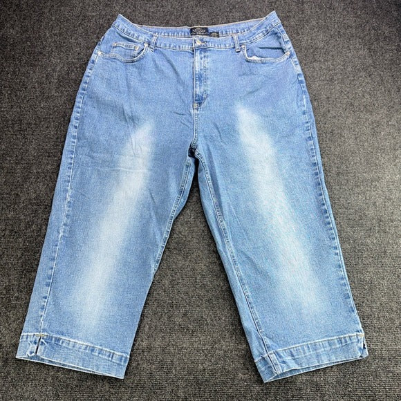 Sonoma Goods for Life Women 20W Medium Wash Stretch Denim Capri Cropped Jeans — photo 1 of 10